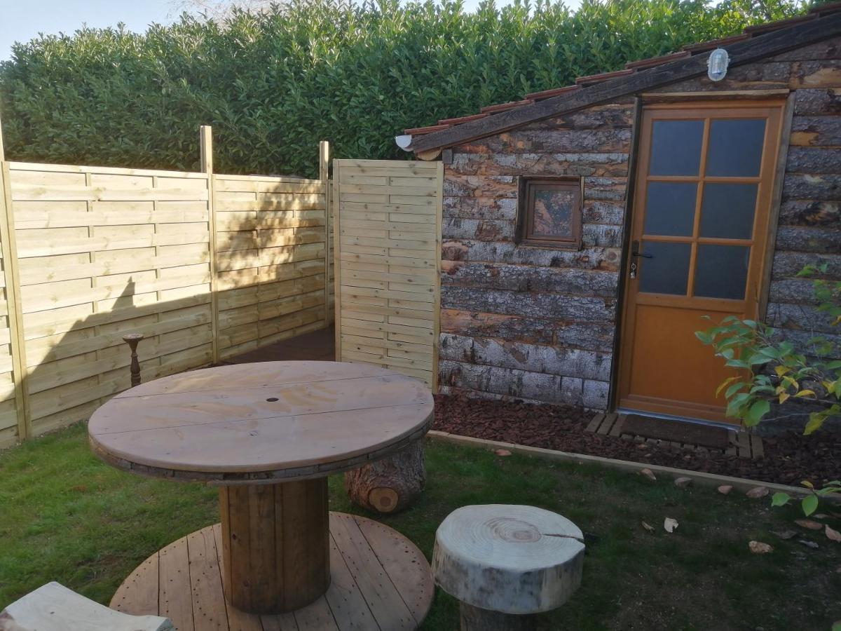 Cabane en bois Chatuzange-le-Goubet Exterior foto